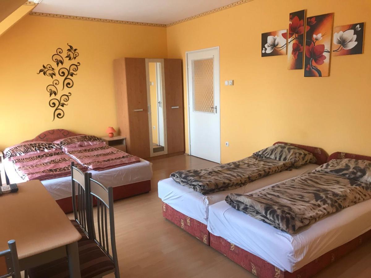 Appartamento Apartman Sas 6 Hajdúszoboszló Esterno foto